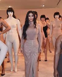 Kim Kardashian, Dari Reality Show ke Juragan Bisnis Miliaran Dolar!